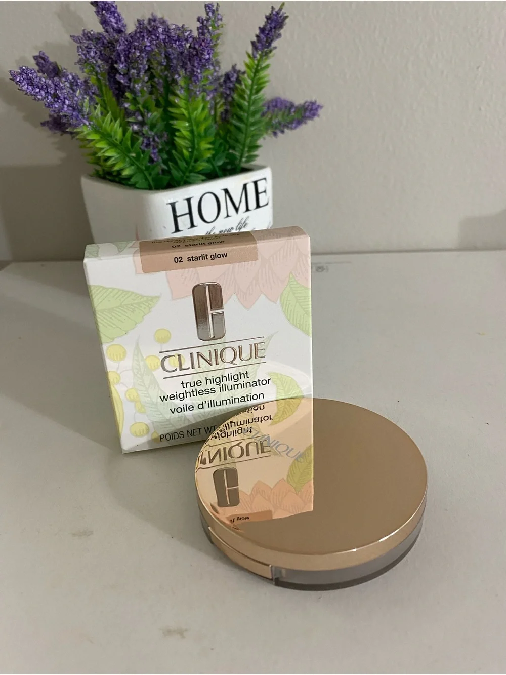 02 Starlit Glow, Clinique True Highlight Weightless Illuminator, Full Size, 8 g